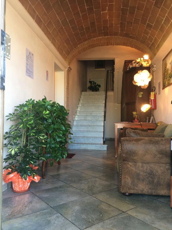 Da Donna Rosa Hotel Pontedera Exterior foto