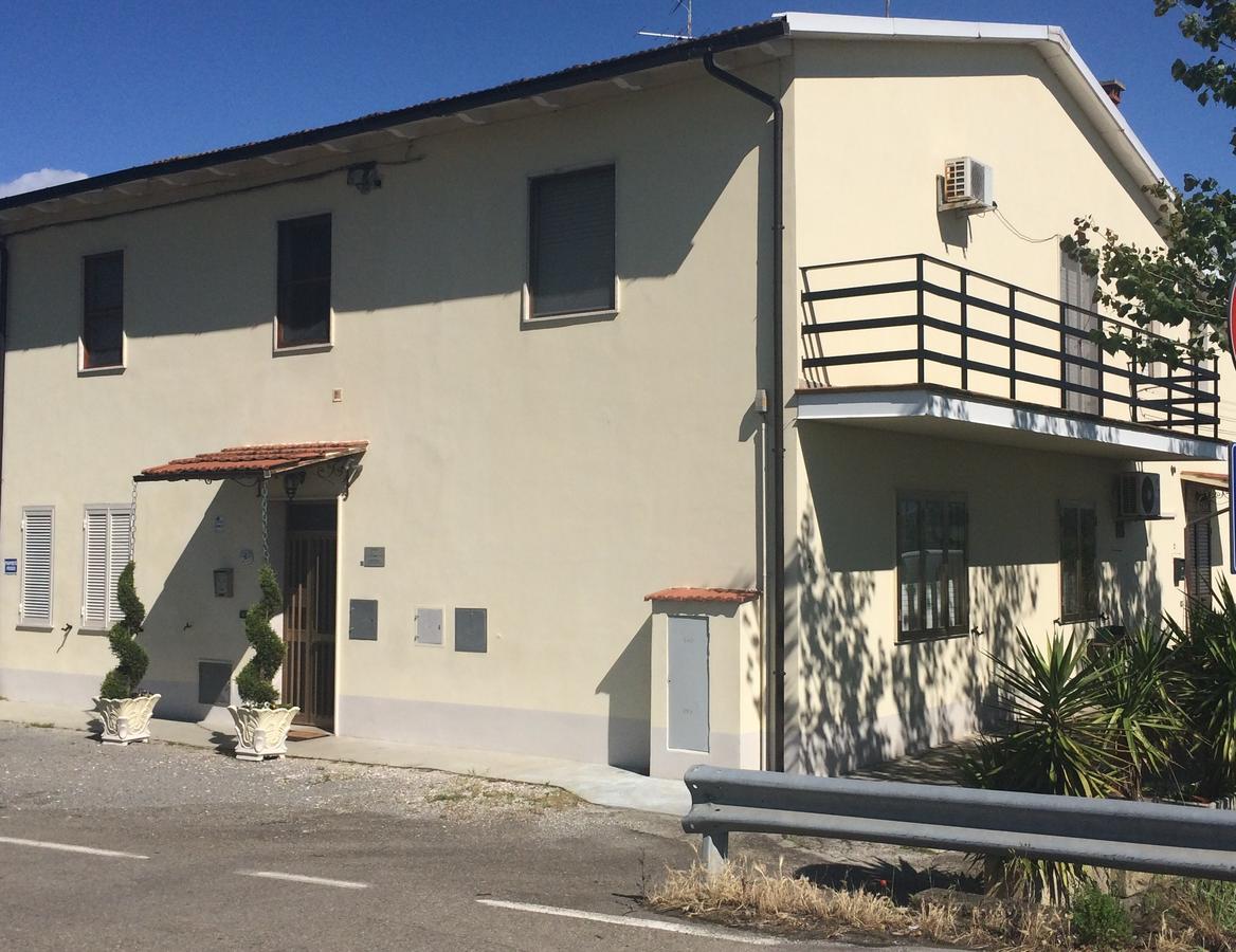 Da Donna Rosa Hotel Pontedera Exterior foto